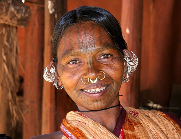 Kutia Kondh woman, Odisha, India: PICQ via Wikimedia Commons