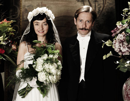 Maria de Medeiros and Mathieu Amalric as the unhappy couple, Faringuisse and Nasser-Ali.  Sony Pictures Classics
