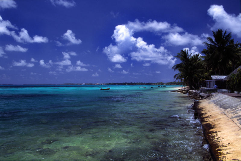 800px-Tuvalu_Funafuti_atoll_beach.jpg